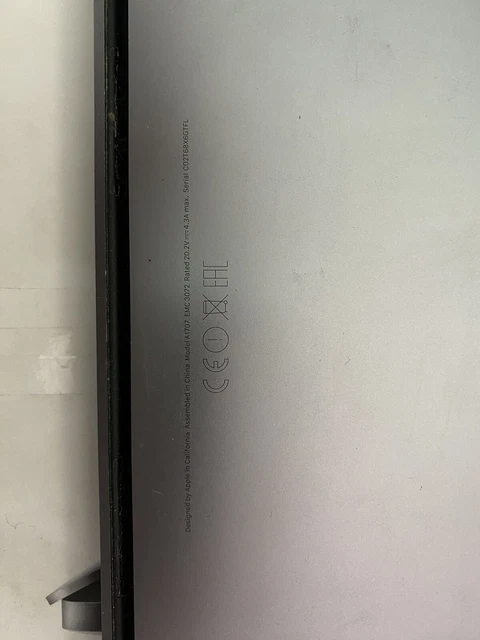 Apple MacBook Pro 15,4" Touch Bar (256GB SSD, Intel Core i7 7a generazione, 2,8 3
