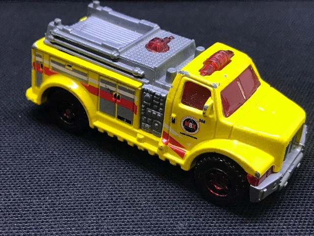 MATCHBOX HIGHWAY RESCUE Fire Truck Collectable Scale 1:64 EUR 4,28 ...