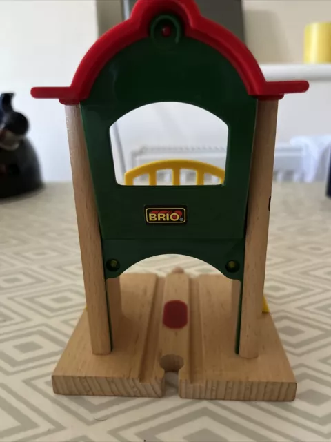 BRIO CONTROL TOWER (33676) for Thomas Bigjigs Wooden Railway Set