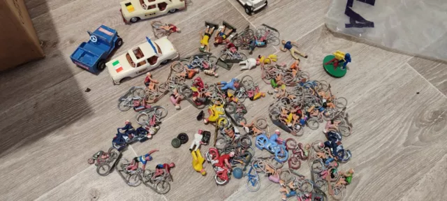 Gros Lot Cyclistes Metal Plomb Plastique Starlux Etc