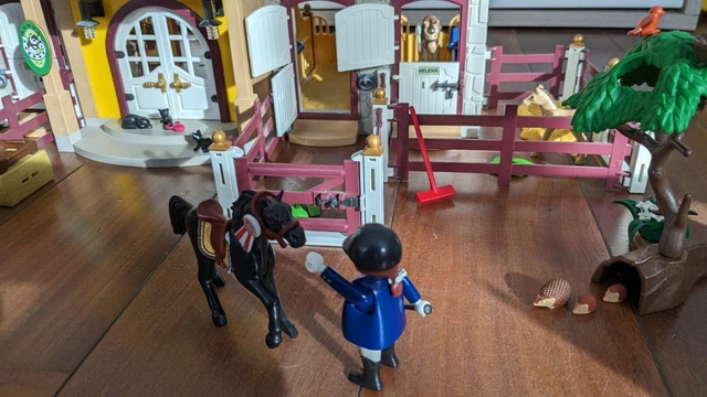 PLAYMOBIL 5221 HARAS avec chevaux et enclos EUR 56,00 - PicClick FR