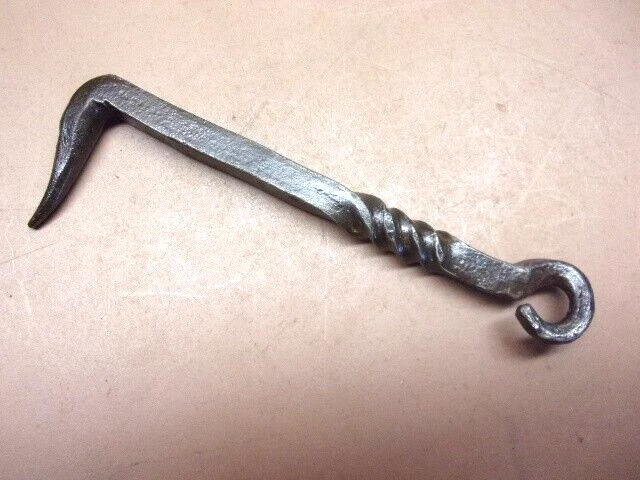 Vintage 5" Hand Forged Iron Barn Door Hook Gate Latch with a 'Twist' Clean One!