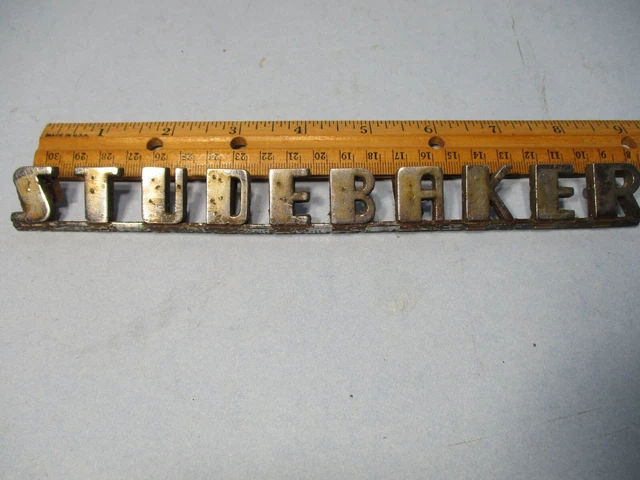 STUDEBAKER Script Metal Car Automobile Emblem Badge Nameplate