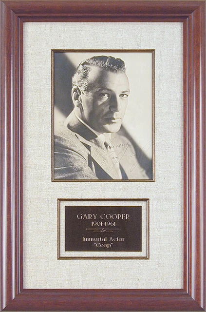 Gary Cooper - Photograph Signed