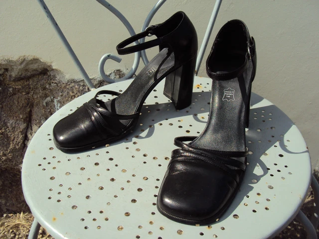 chaussures sandales escarpins noires taille 39 ANDRE