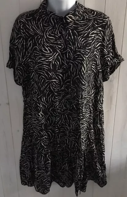 Mini-chemise robe New Look imprimé zèbre noir à ourlet peplum taille 12