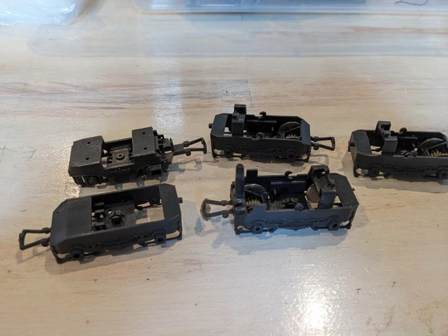 Evemodel HP0687 – Lot 4 Bogies Pour Train HO 1/87 – Roues Métalliques – Couleur Noir – Qualité Supérieure