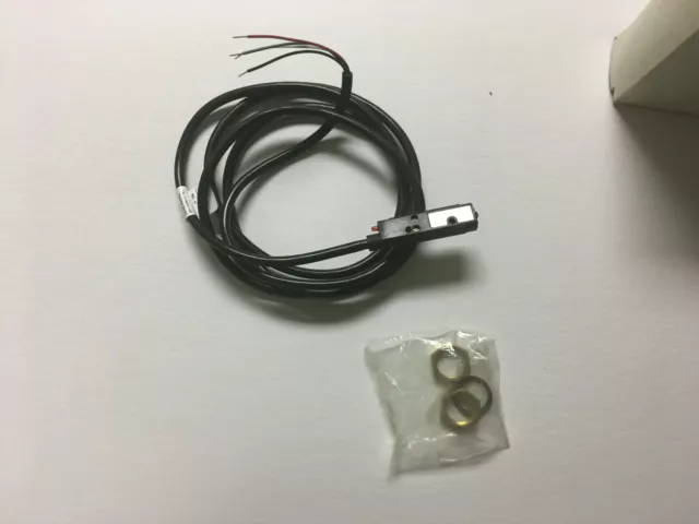 Eaton Cutler-Hammer Comet Photoelectric Sensor 13106A6517, 6 foot Cable