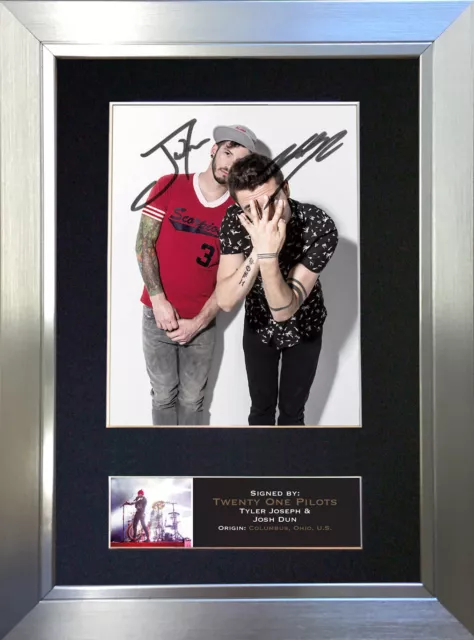 TWENTY ONE PILOTS Mounted Signed Autograph Photo Print A4 #637 3