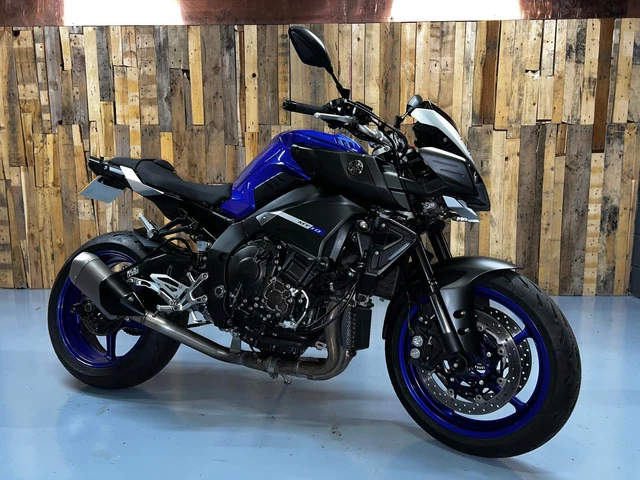 Yamaha MT10 2016 Lots of Extras!