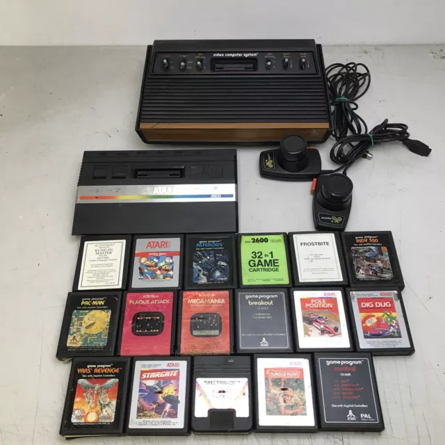 vintage bundle Atari CX-2600 Woody & 2600 junior Console 17 Games And paddles