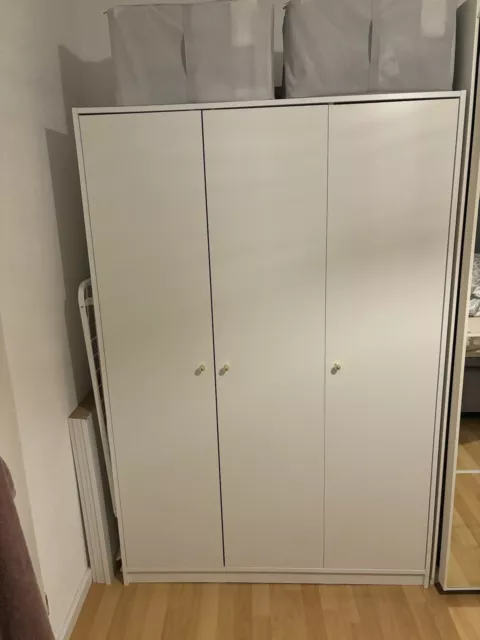 Kleiderschrank Ikea