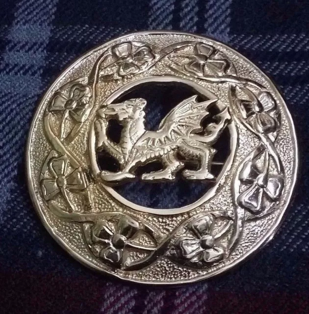 Scottish Kilt Fly Plaid Brooch Welsh Dragon Golden Finish Celtic Pins & Brooches