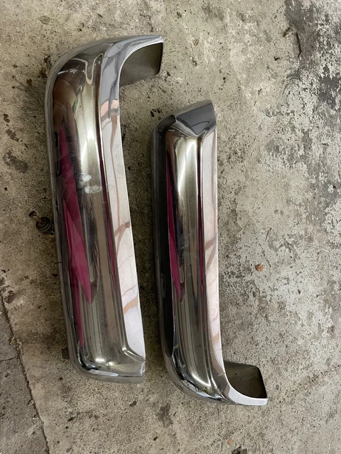 thumbnail image 2 of Set Of Aluminum Clip Fasteners For Mercedes W113 SL (230/250/280) Side Moldings 2 of 3