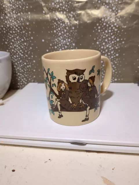 The Brownie Guide Law. Brownies And Brown Owl Mug By Coloroll England