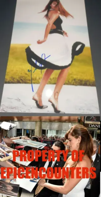 Smoking Hot Penelope Cruz Signed Autographed Sexy 8X10 Photo W/Proof W/Coa Blow