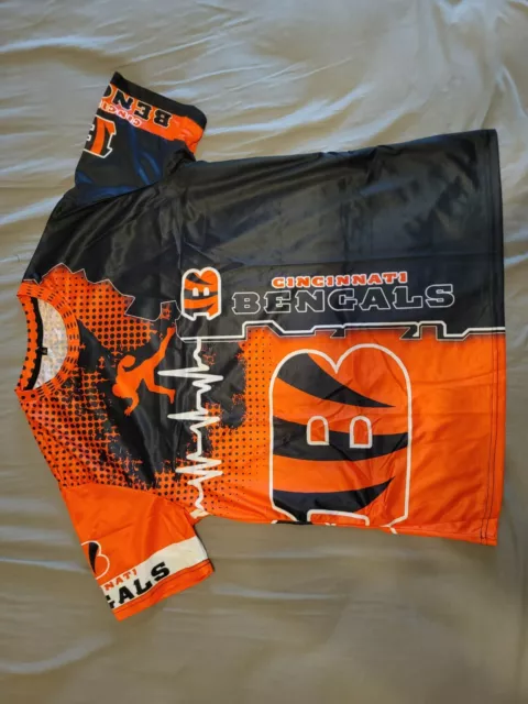 Cincinnati Bengals T- Shirt - Size XL - Lightweight 3