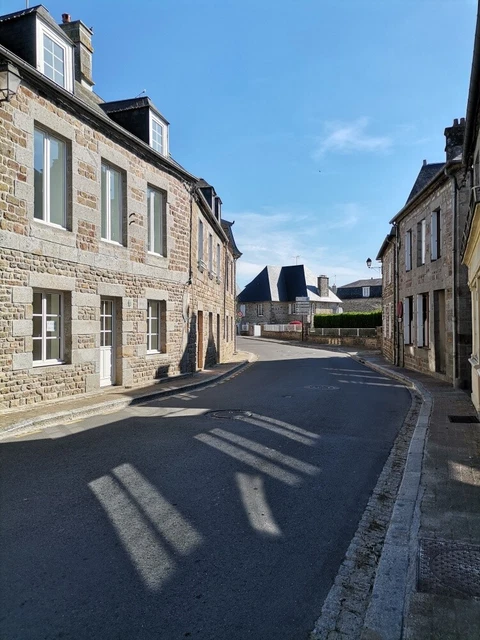 Vendue - Maison De Bourg Ou Projet Immobilier Locatif