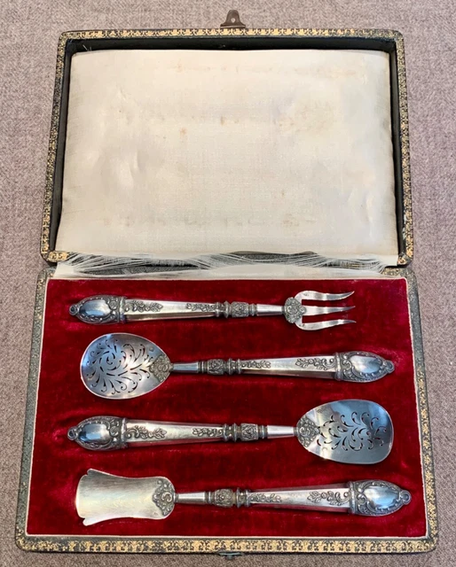 Service à Mignardises Et Petits Fours – Argent Massif Poinçon Crabe – France 1920-1949 – Lot De 4
