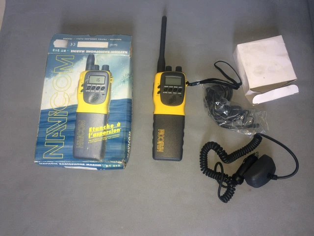 VHF Portable NAVICOM RT 212 + Ecouteur et chargeur prise allume cigare 12 volte