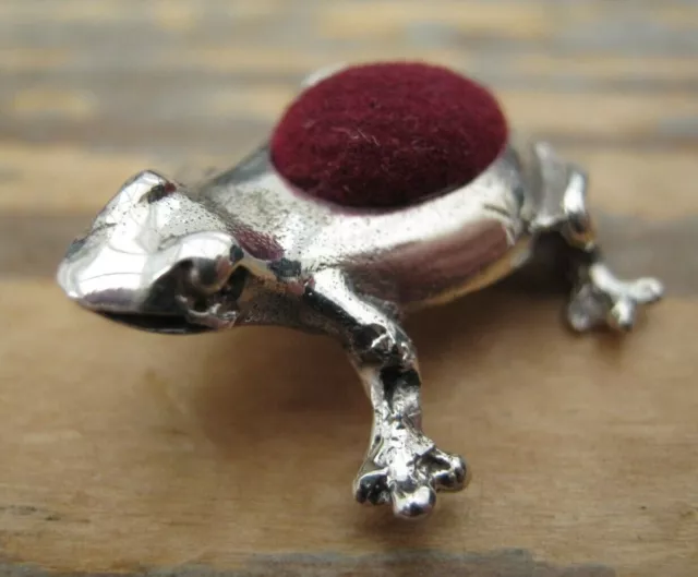 Birmingham Hallmarked Sterling Silver Edwardian Style Toad / Frog Pin Cushion