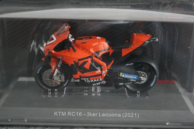 Maquette Altaya Yamaha moto GP Valentino Rossi - Modélisme