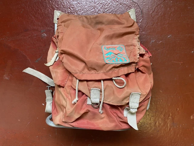 Zaino da trekking vintage in nylon distintivo anni '60 arancione sbiadito donna
