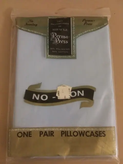 Vtg NWT Pair of Artlin Mills Perma-Press Standard Pillowcases Factory Seal, Blue