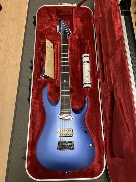 Electric Guitars, Guitars & Basses, Musical Instruments