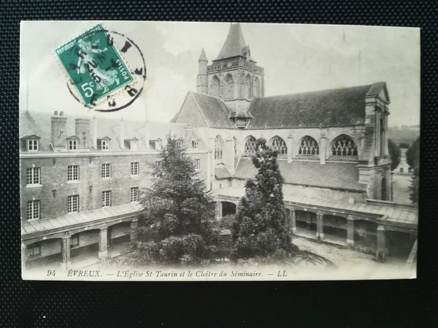 CPA 27 EVREUX - L'Eglise St-Taurin et le CloÏtre du Séminaire