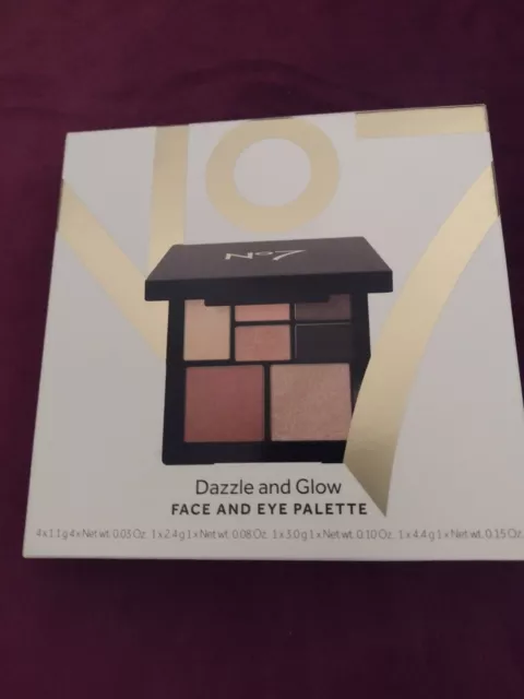 BNIB Boots No7 No 7 Dazzle And Glow Face Eye Palette & Brush