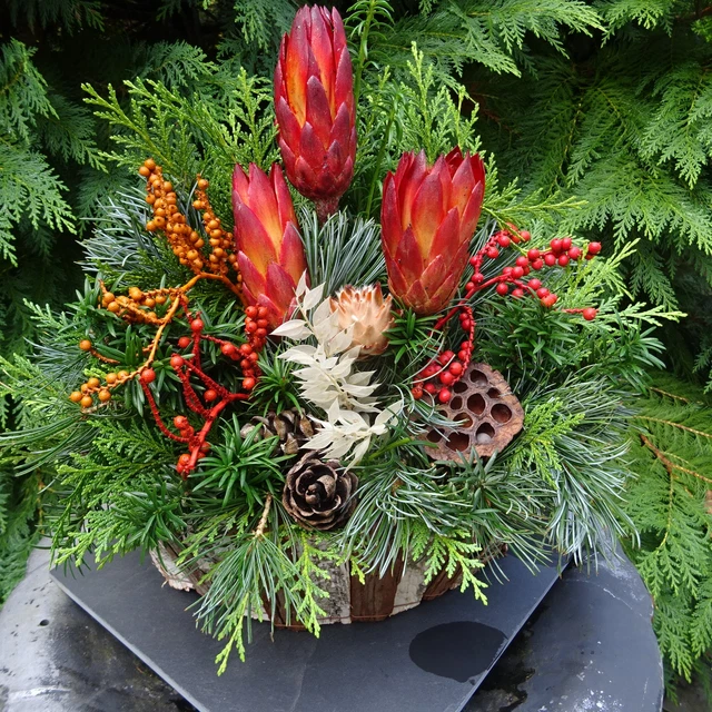 Grabgesteck Allerheiligen – Grabspange Winter Für Friedhof, 60x25 Cm, Mit Naturmaterialien & Grabstraußhalter, Handgefertigt