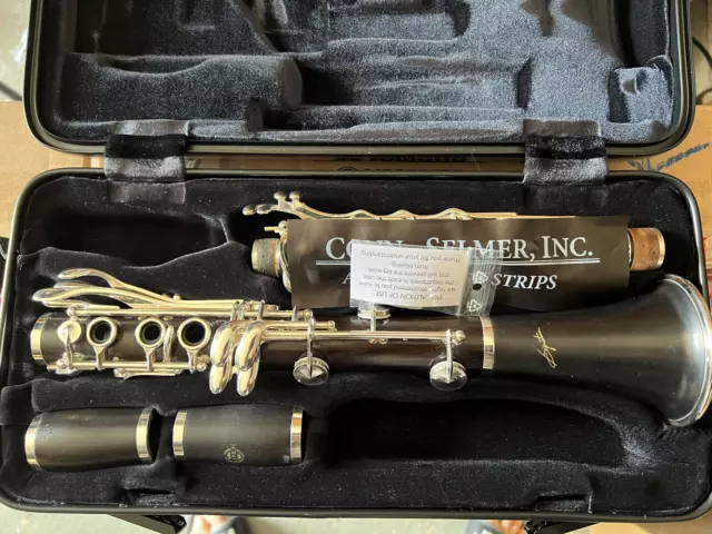 NEW Selmer Paris Signature Professional Bb Clarinet