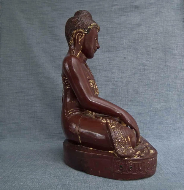 Large Antique Burmese Lacquered Gilded Wood Buddha Burma 19th Century Mandalay 5