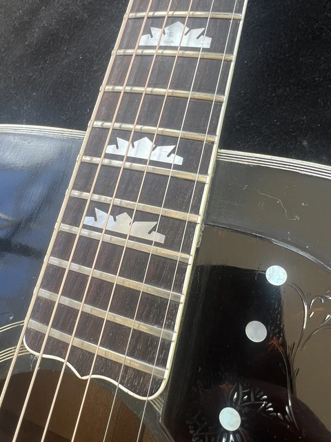 Gibson J200 10