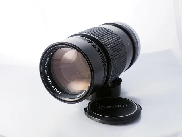Canon FD 200 mm f/4 S.S.C. lens