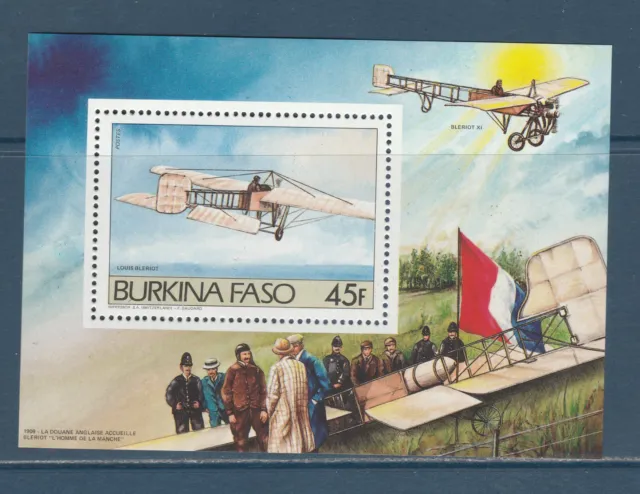 Burkina Faso  bloc avion 45f Blériot XI  1985 num poste 647  **