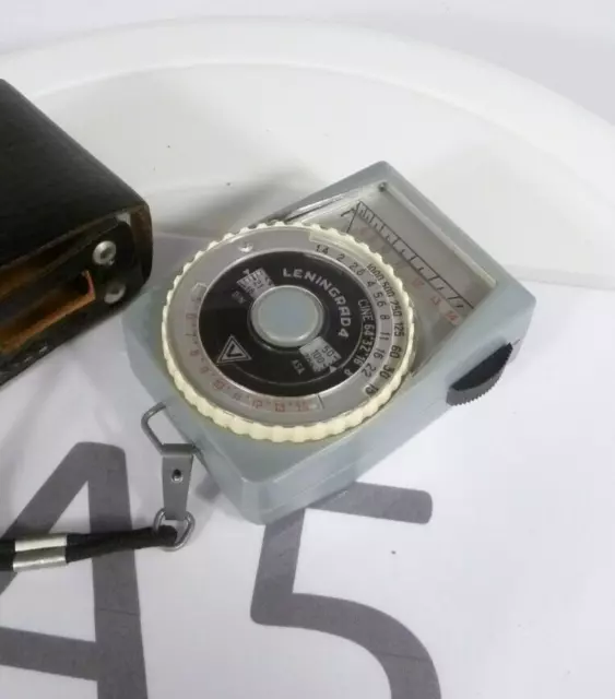 Leningrad 4 Light Meter With Case Vintage 1980's Russian refm