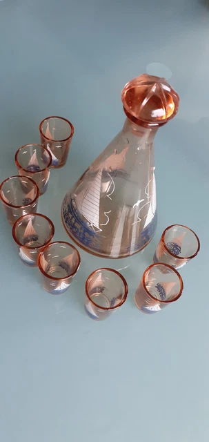 Service A Liqueur Annees 70. Verre Rosé. Carafe Bouchon 8 Verres 19 Et 4 Cm