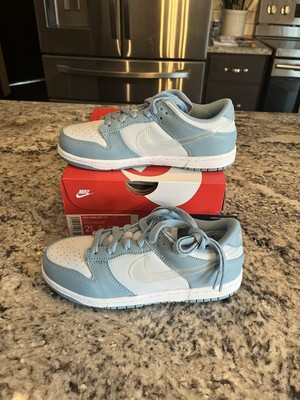 aura nike dunks