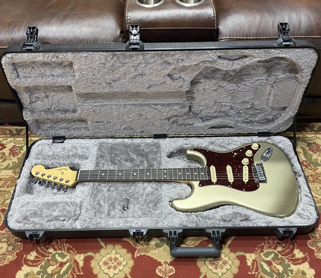 FENDER STRATOCASTER AMERICAN Elite Champagne Gold SSS Hard Case Strat