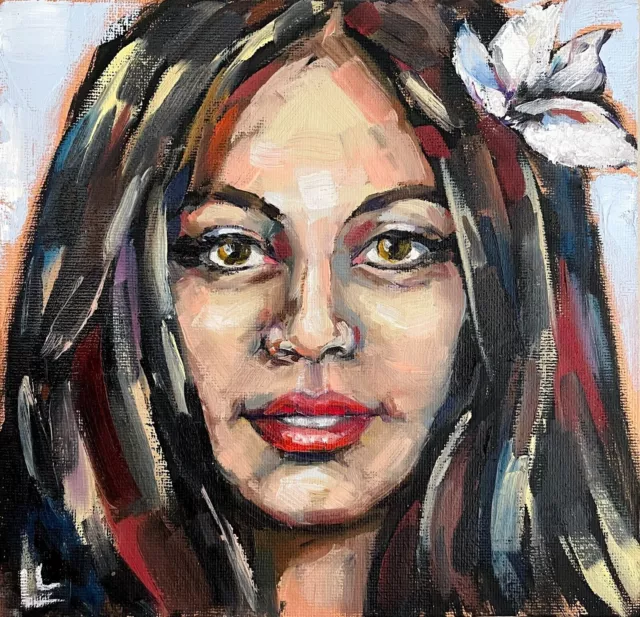 Femme avec peinture visage