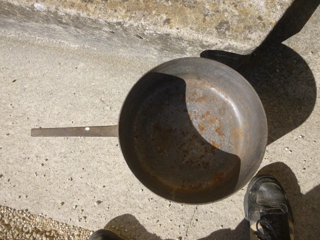 Ancienne Marmite en Fonte Émaillée Le Creuset (D'occasion) à Vallamand