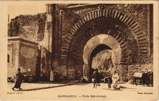 CPA AK MAROC MARRAKECH Porte Bab-Agnaou (10550)