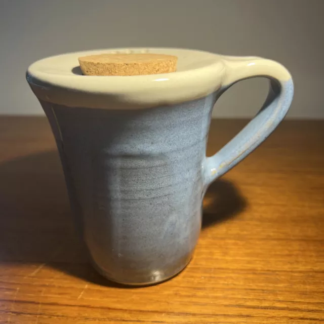 Spill proof handmade art pottery vintage coffee mug signed 3