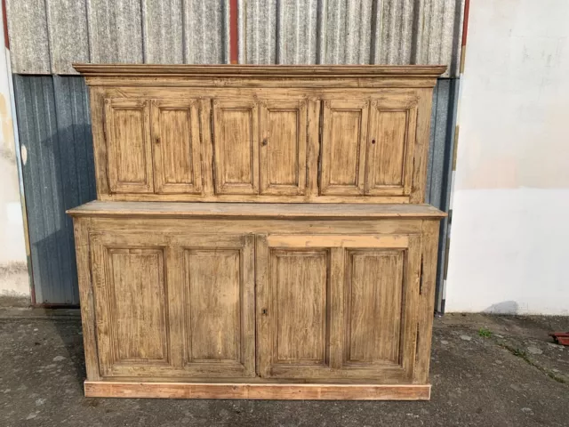 Meuble de métier , buffet avec crédence , meuble de sacristie