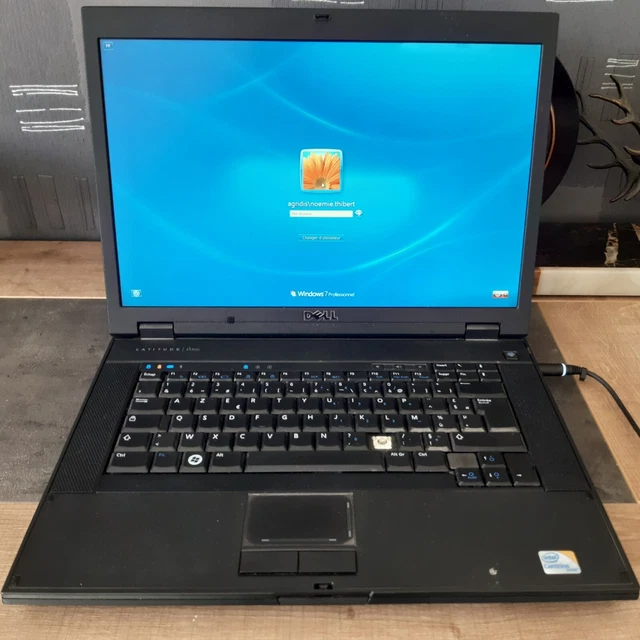 PC Dell Latitude E 5500 PC Dell Latitude E 5500