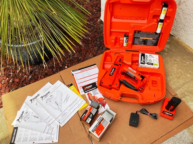 PASLODE Impulse IM250A Finish Nail Gun With Extras-needs new battery
