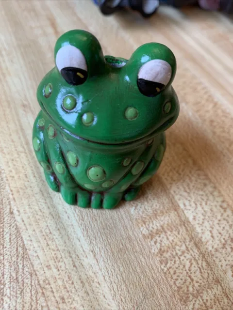 vintage macrome bead frog