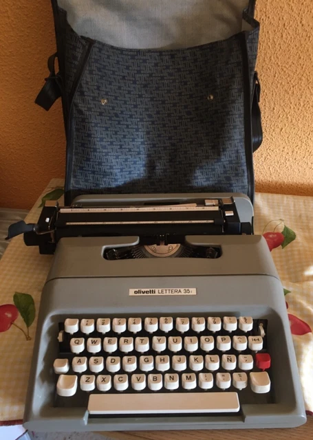 maquina de escribir olivetti